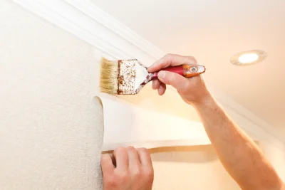 Pose de papier peint à Beaux — revêtements muraux et toiles de verre